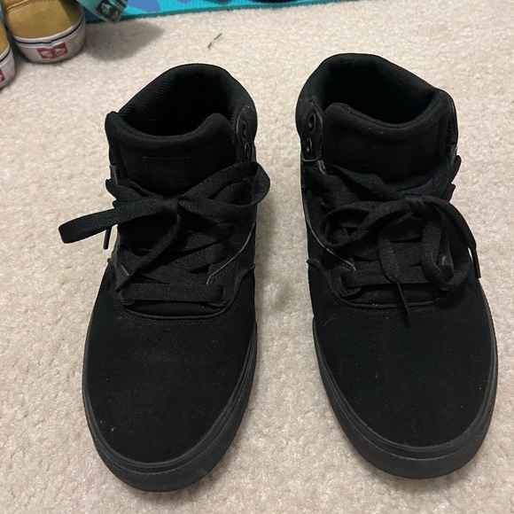 DC Men’s Mid Kalis Vulc all black M10.5 - Picture 1 of 5